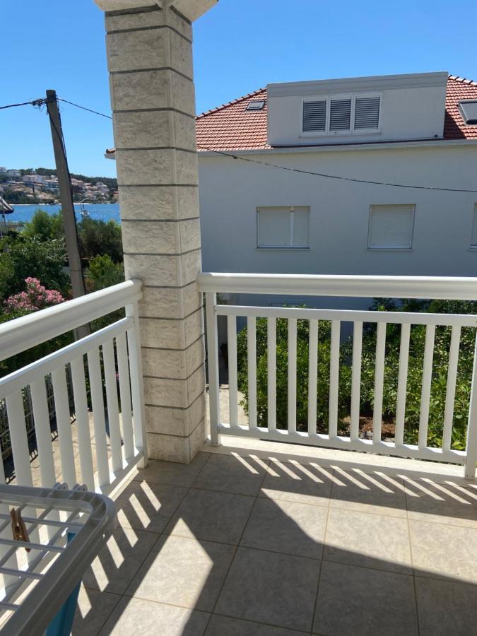 House Mare Apartment Trogir Exterior photo