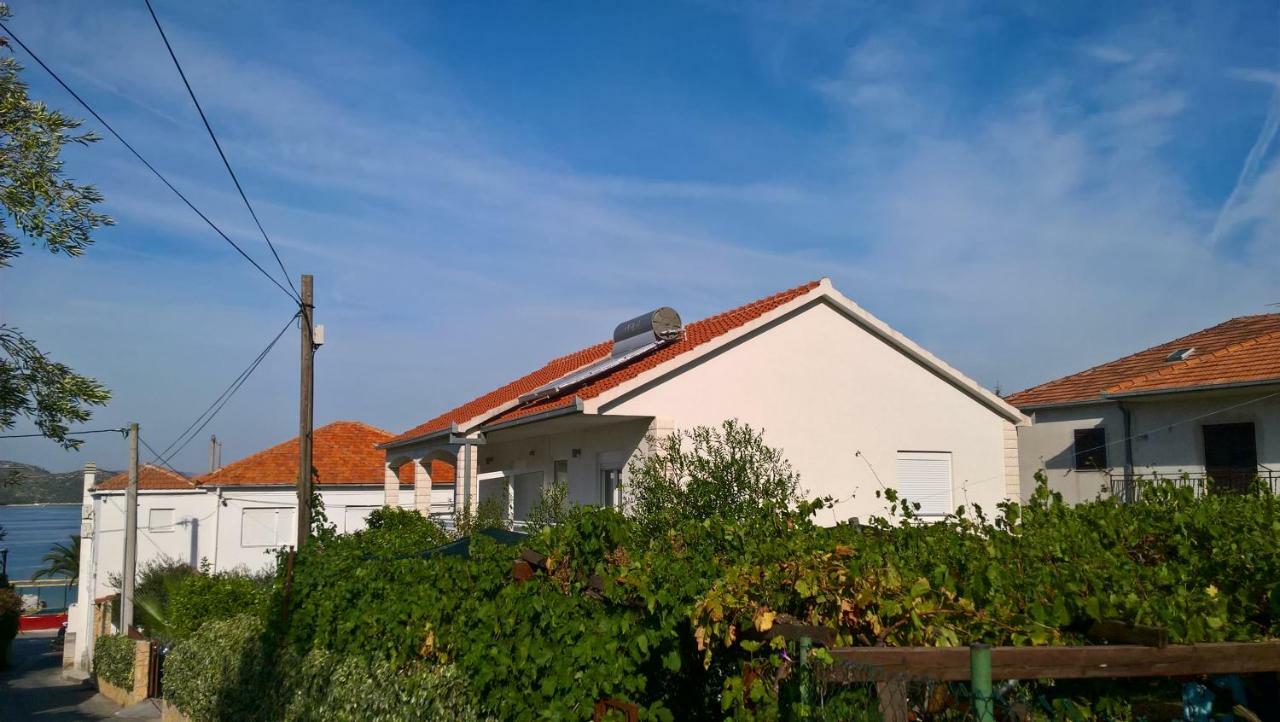 House Mare Apartment Trogir Exterior photo