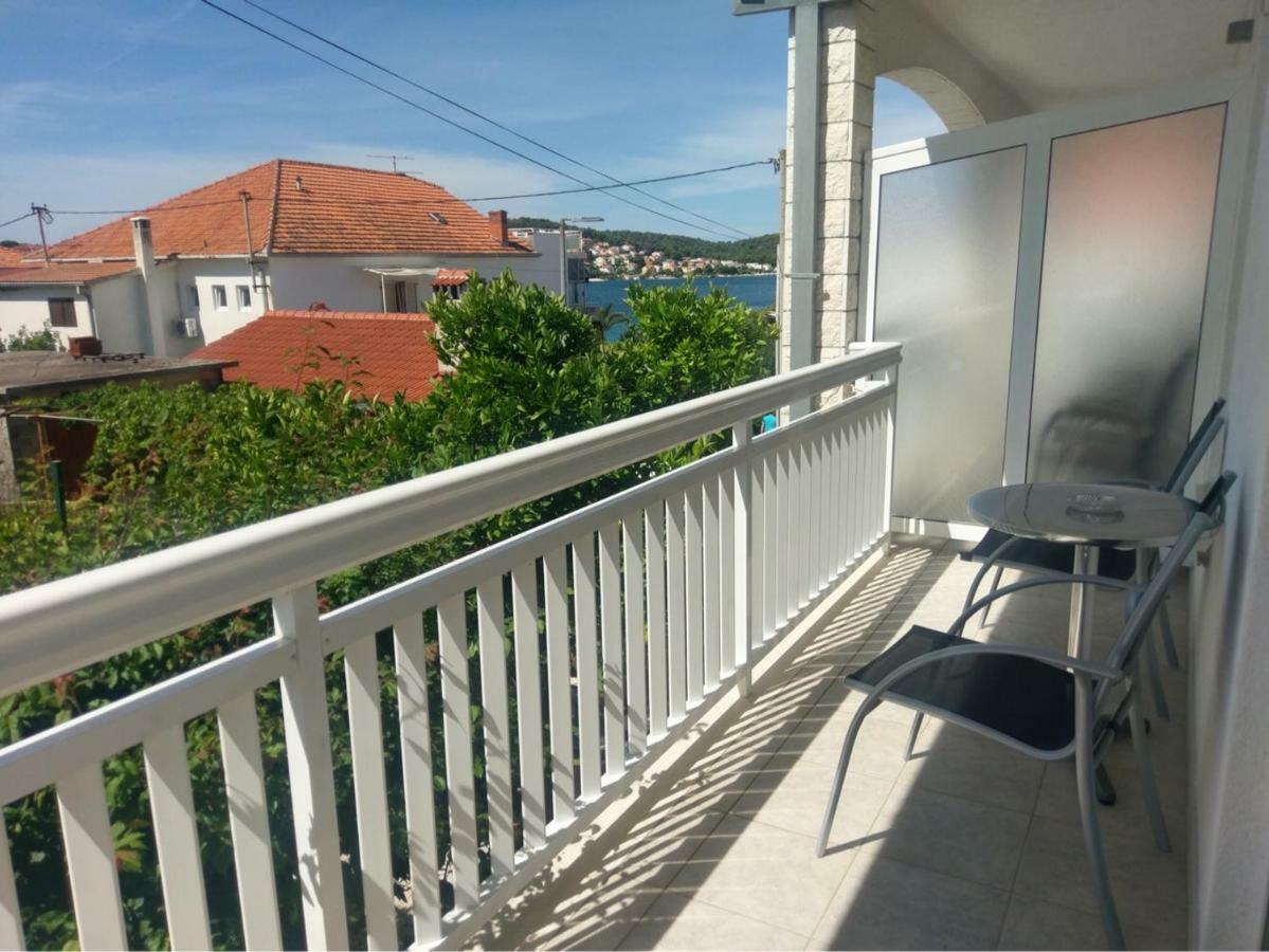 House Mare Apartment Trogir Exterior photo