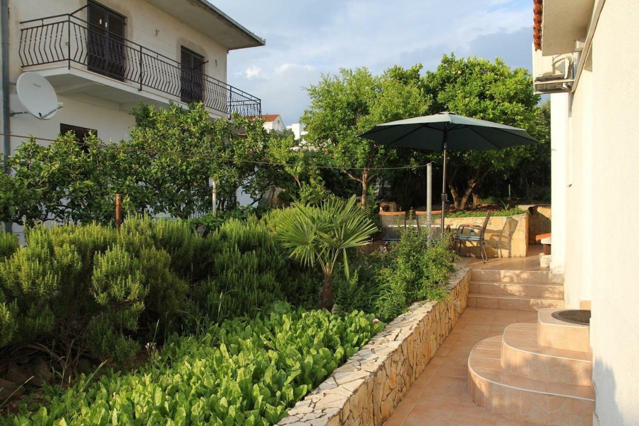 House Mare Apartment Trogir Exterior photo